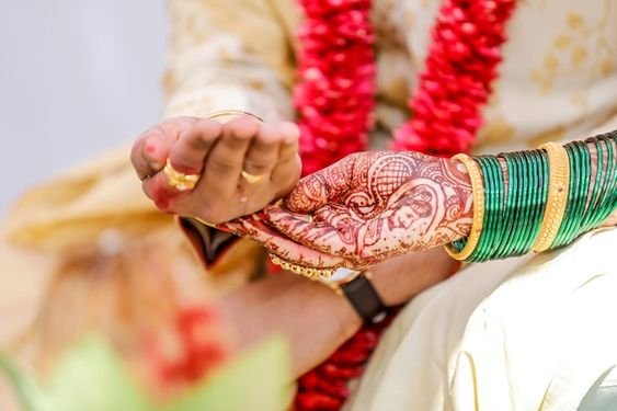 Deepak and Kavita wedding photo